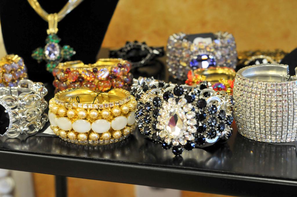 Molto Bella Boutique Ormond Beach FL 32174 3866157418 Gifts